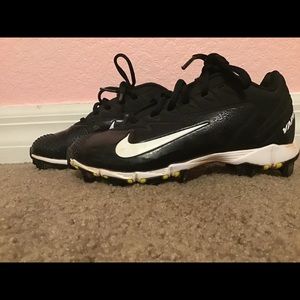 Kids unisex cleats